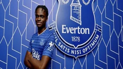 尼克斯与步行者巅峰对决，NBA战局揭秘！一触即发，结果究竟花落谁家？